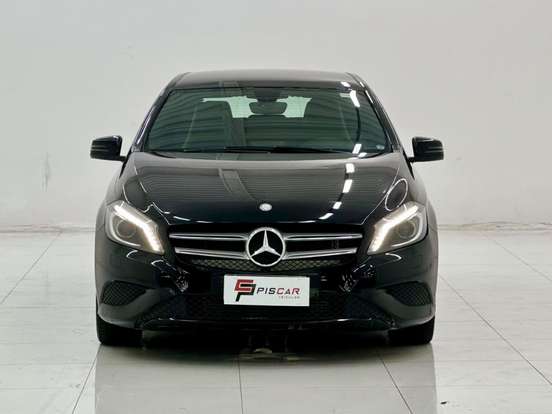 MERCEDES-BENZ-A 200-1.6 TURBO STYLE 16V GASOLINA 4P AUTOMÁTICO MERCEDES-BENZ-A 200-2014