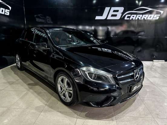 MERCEDES-BENZ-A 200-1.6 TURBO URBAN 16V GASOLINA 4P AUTOMÁTICO MERCEDES-BENZ-A 200-2013