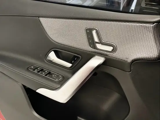 MERCEDES-BENZ-A 250-2018