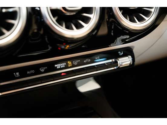 MERCEDES-BENZ-A 250-2.0 CGI GASOLINA 7G-DCT MERCEDES-BENZ-A 250-2022