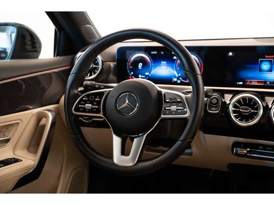 MERCEDES-BENZ-A 250-2.0 CGI GASOLINA 7G-DCT MERCEDES-BENZ-A 250-2022