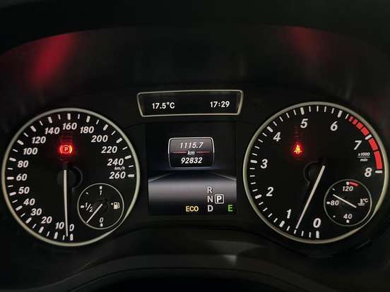 MERCEDES-BENZ-B 200-2014