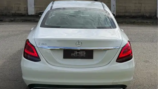 MERCEDES-BENZ-C 180-2019