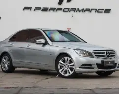 MERCEDES-BENZ C 200 1.8 CGI AVANTGARDE 16V GASOLINA 4P AUTOMÁTICO MERCEDES-BENZ C 200 1.8 CGI AVANTGARDE 16V GASOLINA 4P AUTOMÁTICO