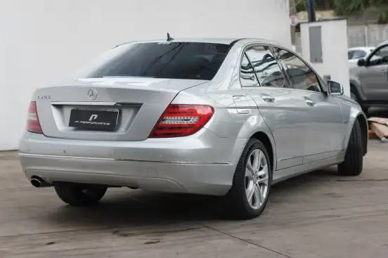 MERCEDES-BENZ-C 200-2011