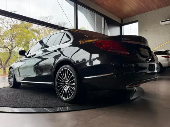 MERCEDES-BENZ-C 200-2.0 CGI AVANTGARDE 16V GASOLINA 4P AUTOMÁTICO MERCEDES-BENZ-C 200-2015