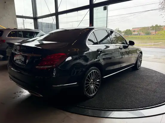 MERCEDES-BENZ-C 200-2.0 CGI AVANTGARDE 16V GASOLINA 4P AUTOMÁTICO MERCEDES-BENZ-C 200-2015