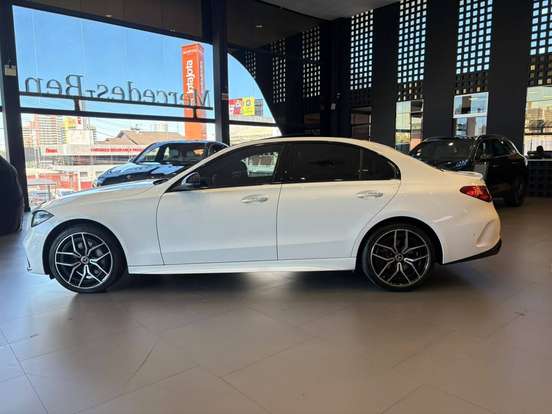 MERCEDES-BENZ-C 300-2023