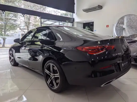 MERCEDES-BENZ-CLA 250-2.0 CGI GASOLINA 7G-DCT MERCEDES-BENZ-CLA 250-2021