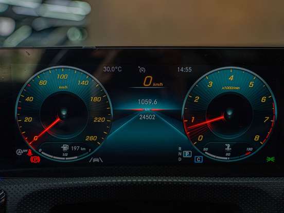 MERCEDES-BENZ-CLA 250-2.0 CGI GASOLINA 7G-DCT MERCEDES-BENZ-CLA 250-2022