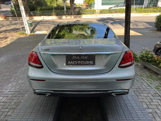 MERCEDES-BENZ-E 250-2.0 CGI GASOLINA EXCLUSIVE 9G-TRONIC MERCEDES-BENZ-E 250-2016