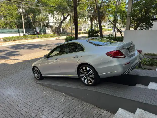 MERCEDES-BENZ-E 250-2.0 CGI GASOLINA EXCLUSIVE 9G-TRONIC MERCEDES-BENZ-E 250-2016
