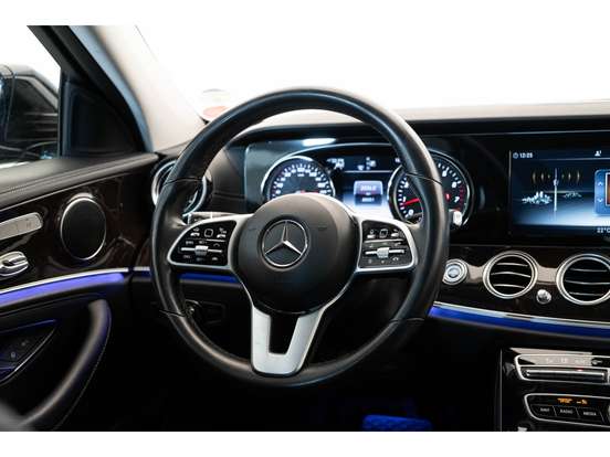 MERCEDES-BENZ-E 250-2018