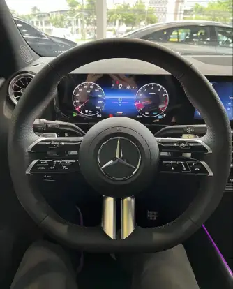 MERCEDES-BENZ-GLA 200-2026
