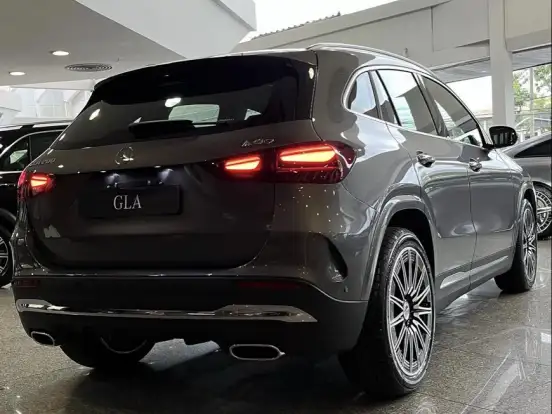 MERCEDES-BENZ-GLA 200-1.3 MHEV AMG LINE 7G-DCT MERCEDES-BENZ-GLA 200-2026