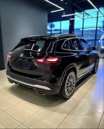 MERCEDES-BENZ-GLA 200-2026