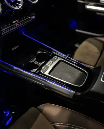 MERCEDES-BENZ-GLA 200-2026