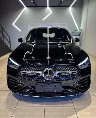 MERCEDES-BENZ-GLA 200-2026