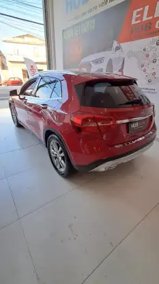 MERCEDES-BENZ-GLA 200-2015
