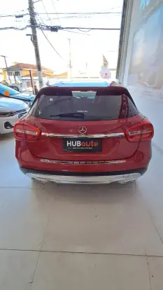 MERCEDES-BENZ-GLA 200-2015