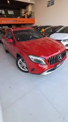 MERCEDES-BENZ-GLA 200-2015