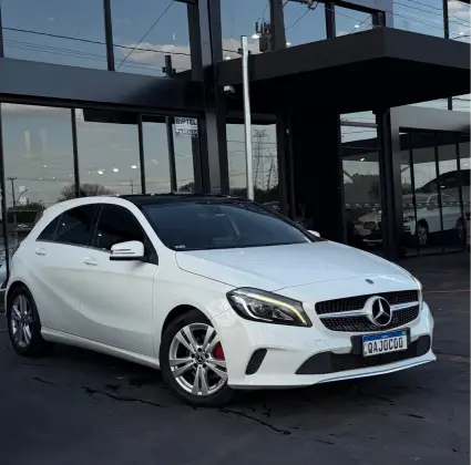 MERCEDES-BENZ GLA 200 1.6 CGI FLEX ADVANCE 7G-DCT