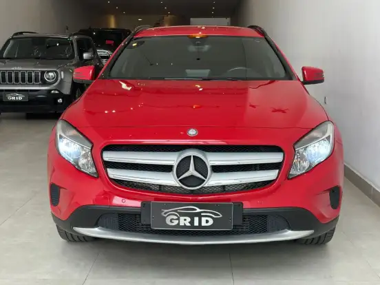 MERCEDES-BENZ-GLA 200-2015