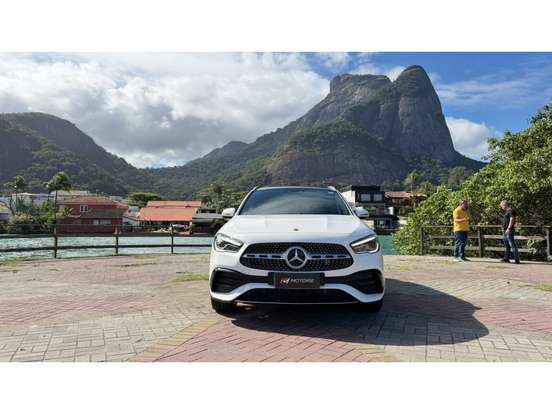 MERCEDES-BENZ-GLA 200-2021