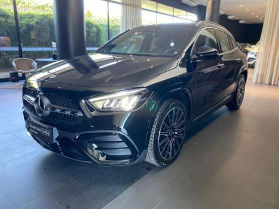 MERCEDES-BENZ-GLA 200-2025