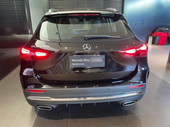 MERCEDES-BENZ-GLA 200-2025