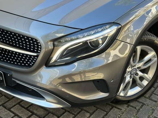 MERCEDES-BENZ-GLA 200-2014