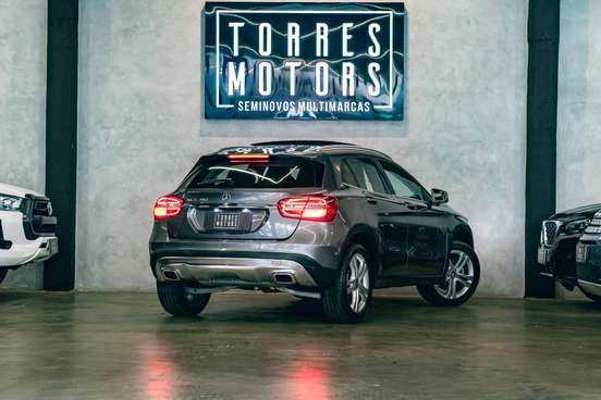 MERCEDES-BENZ-GLA 200-1.6 CGI ENDURO 16V TURBO FLEX 4P AUTOMÁTICO MERCEDES-BENZ-GLA 200-2017