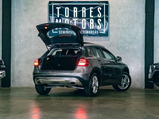 MERCEDES-BENZ-GLA 200-1.6 CGI ENDURO 16V TURBO FLEX 4P AUTOMÁTICO MERCEDES-BENZ-GLA 200-2017