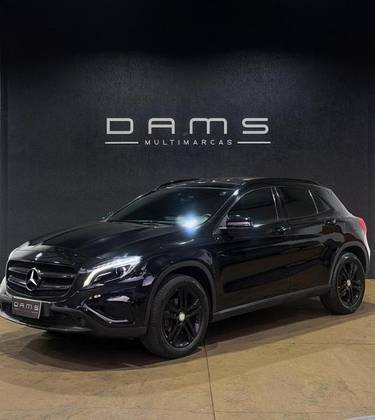 MERCEDES-BENZ GLA 200 1.6 CGI ENDURO 16V TURBO FLEX 4P AUTOMÁTICO