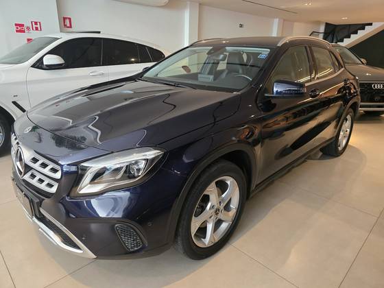 MERCEDES-BENZ GLA 200 1.6 CGI FLEX ADVANCE 7G-DCT