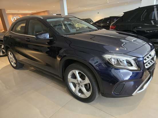 MERCEDES-BENZ-GLA 200-2018