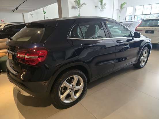 MERCEDES-BENZ-GLA 200-1.6 CGI FLEX ADVANCE 7G-DCT MERCEDES-BENZ-GLA 200-2018