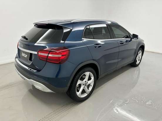 MERCEDES-BENZ-GLA 200-1.6 CGI FLEX ADVANCE 7G-DCT MERCEDES-BENZ-GLA 200-2019