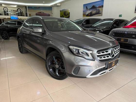 MERCEDES-BENZ GLA 200 1.6 CGI FLEX ADVANCE 7G-DCT