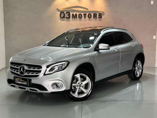 MERCEDES-BENZ-GLA 200-2017
