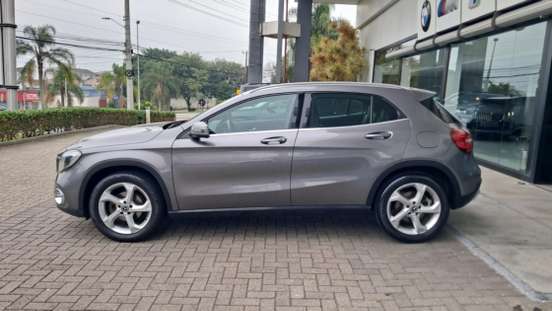 MERCEDES-BENZ-GLA 200-2018