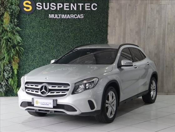 MERCEDES-BENZ GLA 200 1.6 CGI FLEX STYLE 7G-DCT