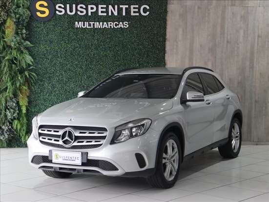 MERCEDES-BENZ-GLA 200-2017
