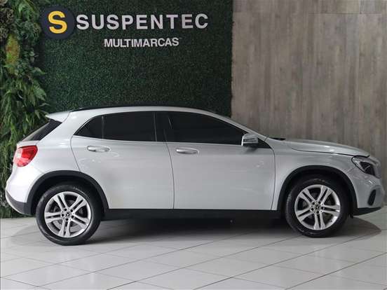 MERCEDES-BENZ-GLA 200-1.6 CGI FLEX STYLE 7G-DCT MERCEDES-BENZ-GLA 200-2017