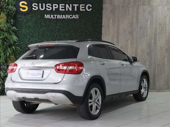 MERCEDES-BENZ-GLA 200-1.6 CGI FLEX STYLE 7G-DCT MERCEDES-BENZ-GLA 200-2017