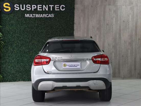 MERCEDES-BENZ-GLA 200-1.6 CGI FLEX STYLE 7G-DCT MERCEDES-BENZ-GLA 200-2017