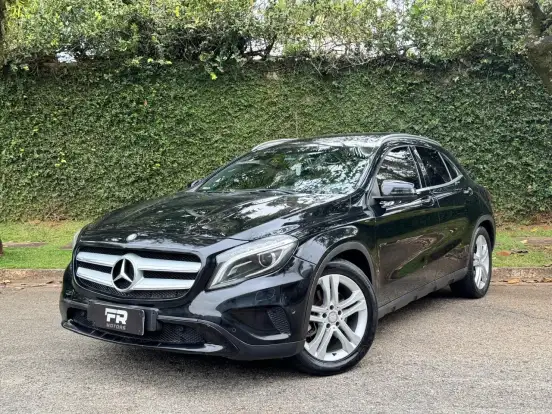 MERCEDES-BENZ-GLA 250-2.0 16V TURBO GASOLINA SPORT 4P AUTOMÁTICO MERCEDES-BENZ-GLA 250-2014