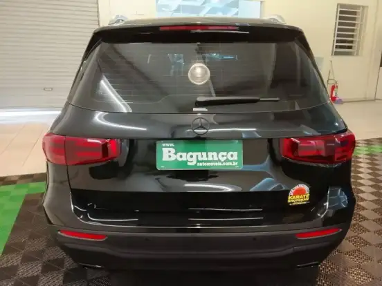 MERCEDES-BENZ-GLB 200-2024