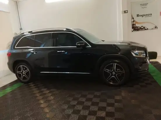 MERCEDES-BENZ-GLB 200-2024