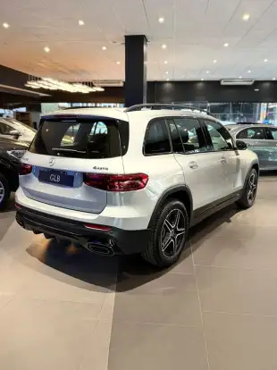 MERCEDES-BENZ-GLB 220-2026
